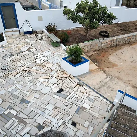 Guest house Sleep & Go Airport Faro