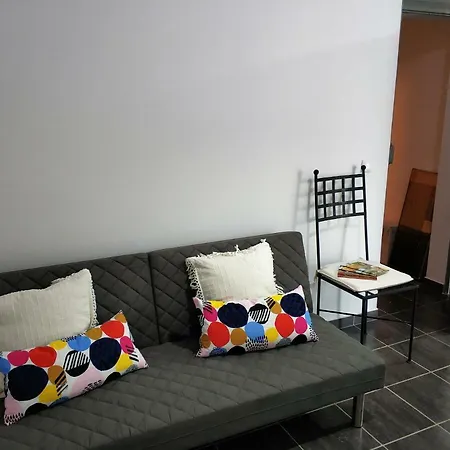 Guest house Sleep & Go Airport Faro