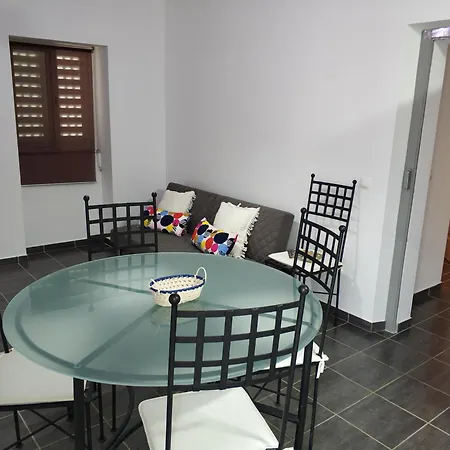 Sleep & Go Airport Guest house 3*